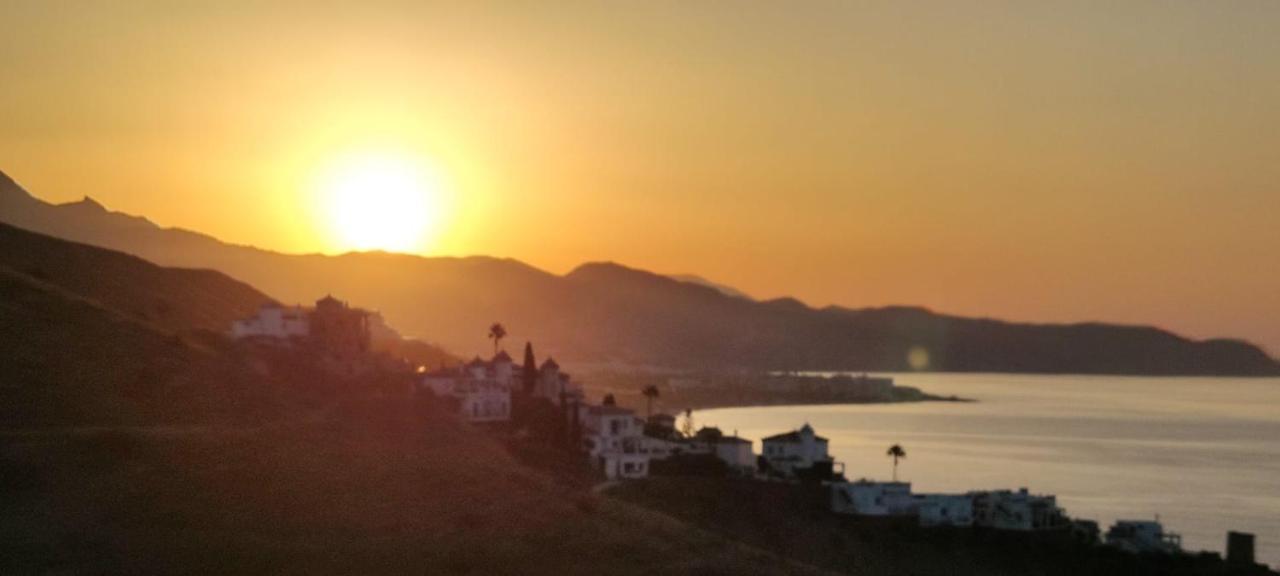 Wonderful Sunrise Apartment Calaceite Torrox Buitenkant foto